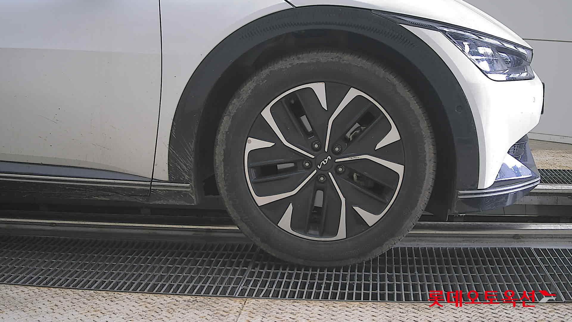 2023 - kia ev6