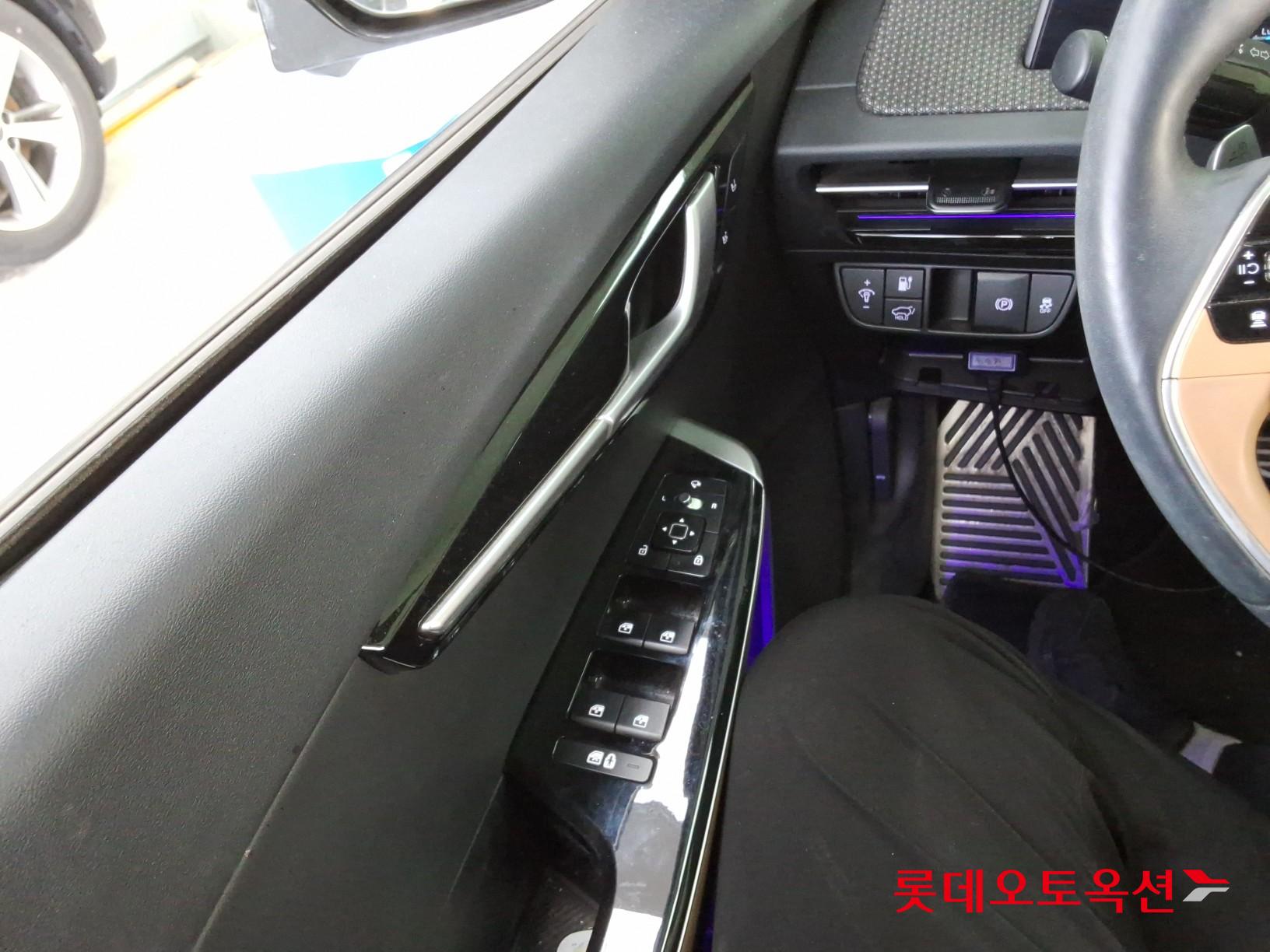 2023 - kia ev6