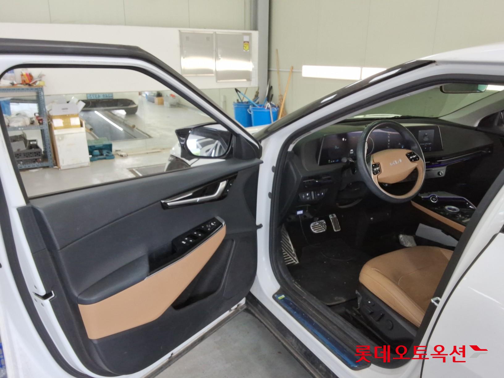 2023 - kia ev6
