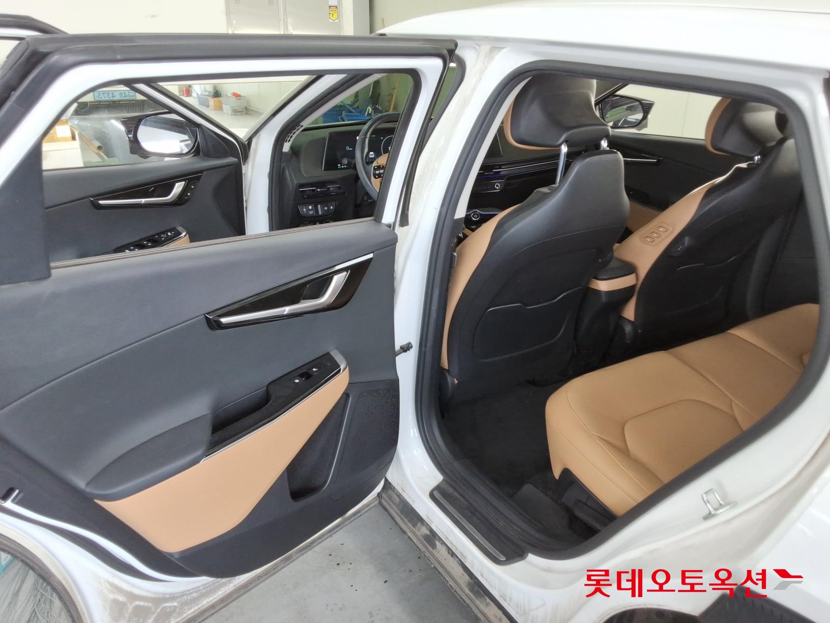 2023 - kia ev6