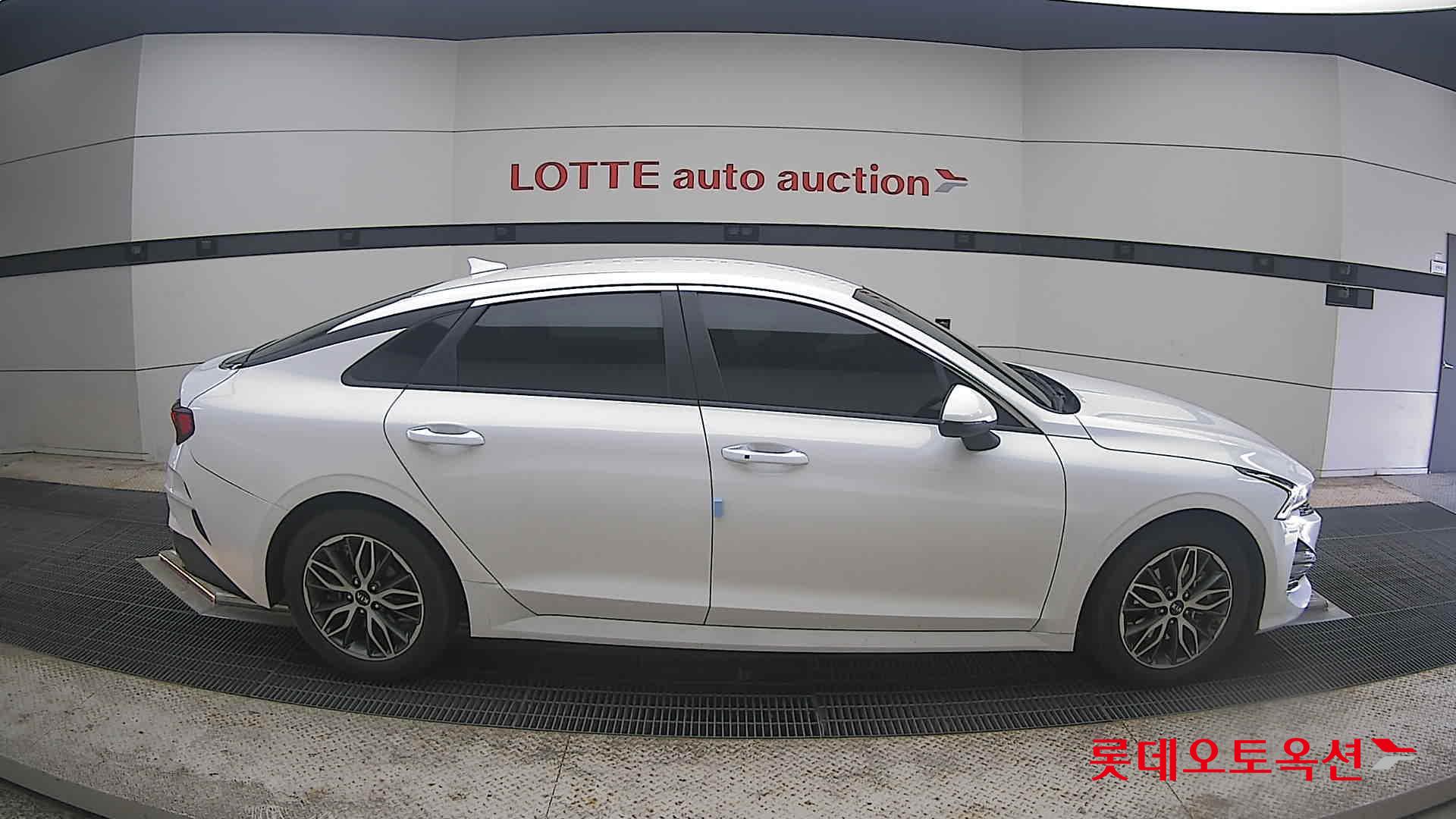 2020 - kia k5