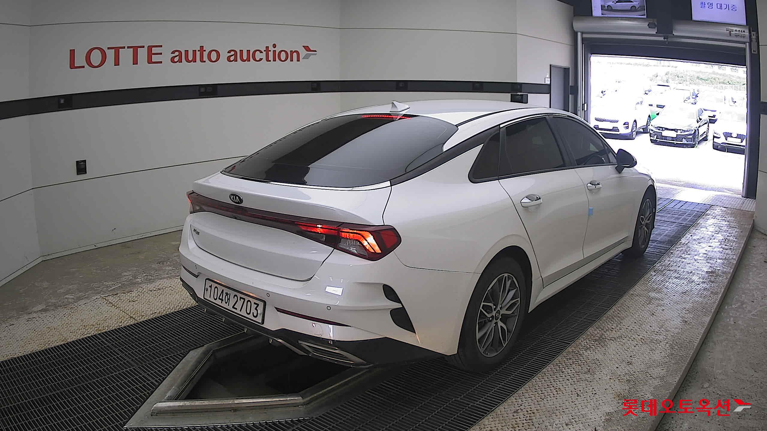 2020 - kia k5
