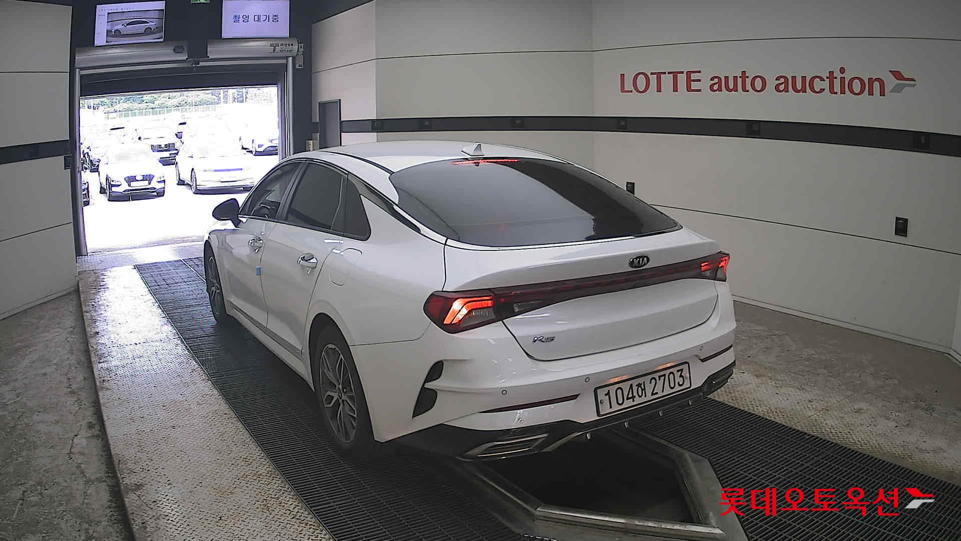 2020 - kia k5