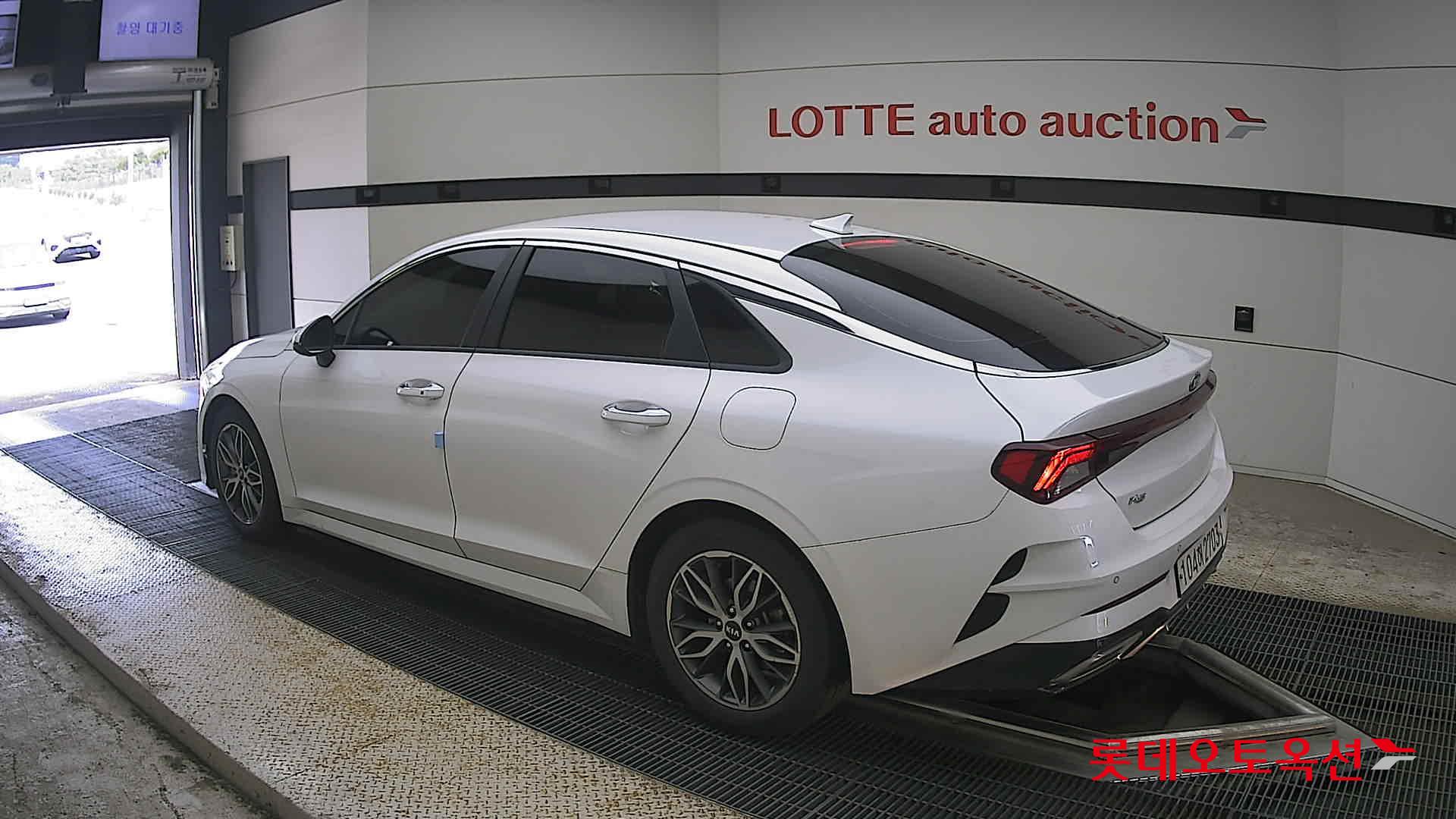2020 - kia k5