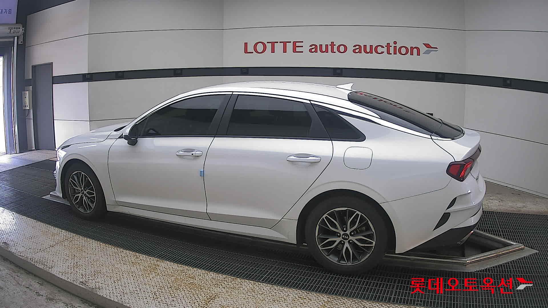 2020 - kia k5