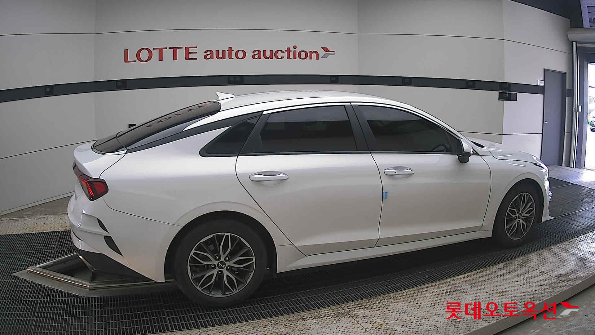 2020 - kia k5