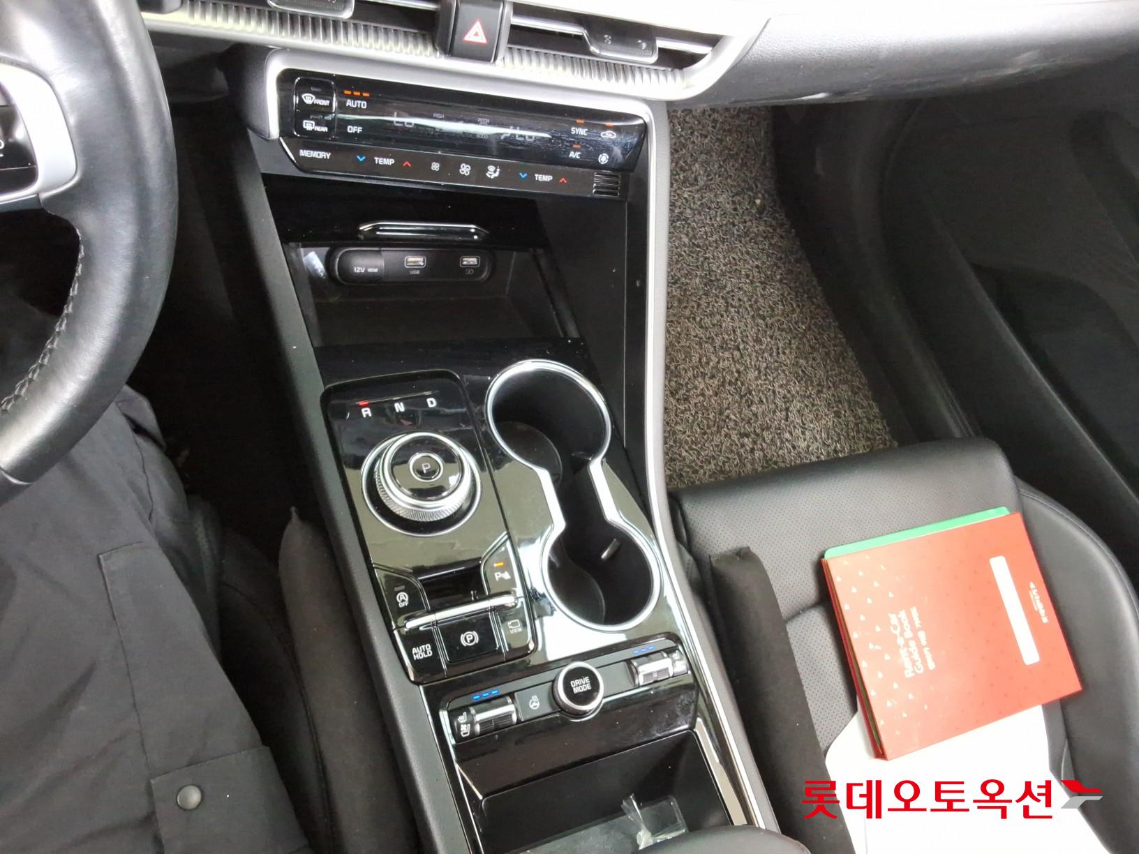 2022 - kia k5