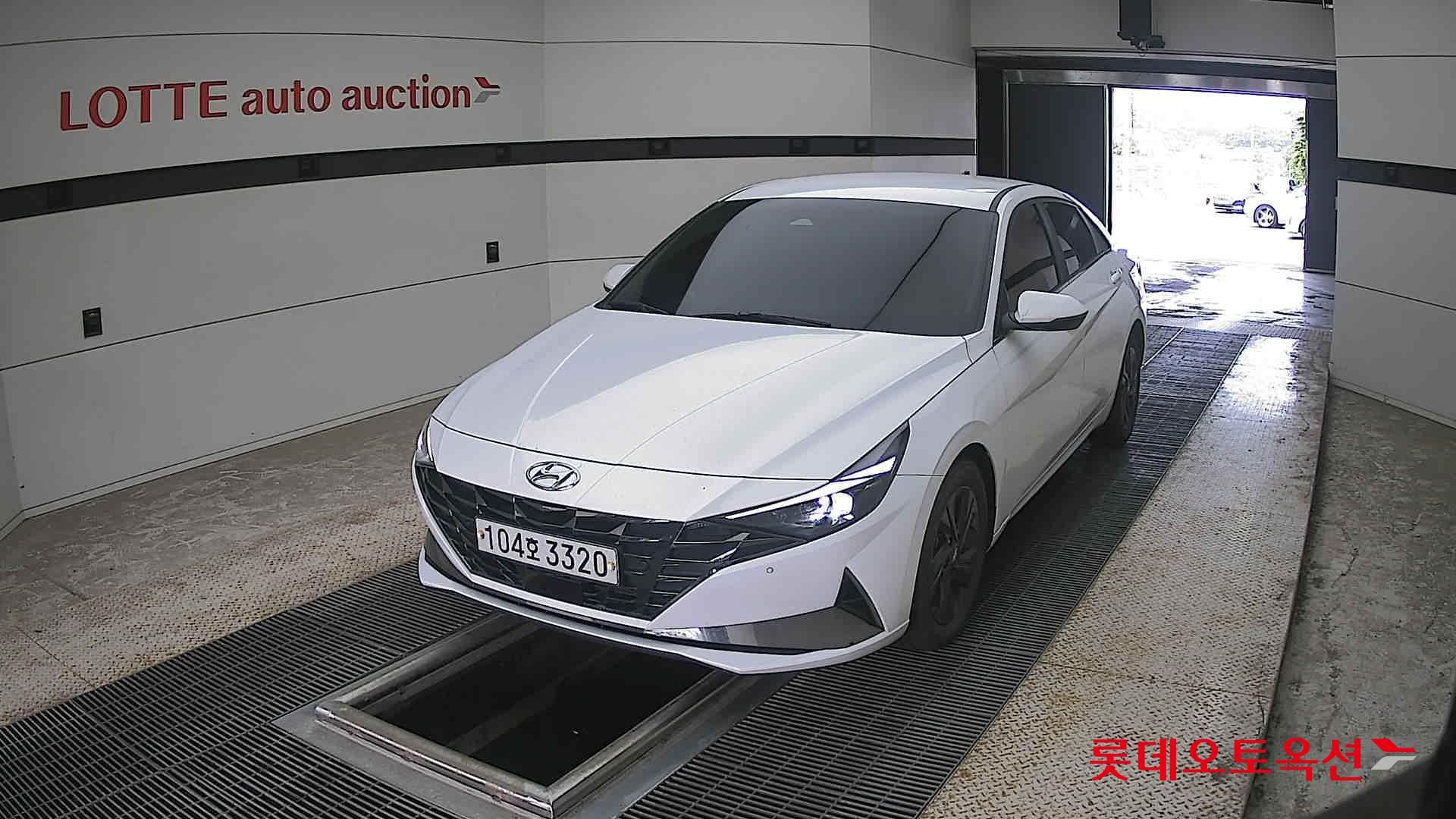 2021 - hyundai avante