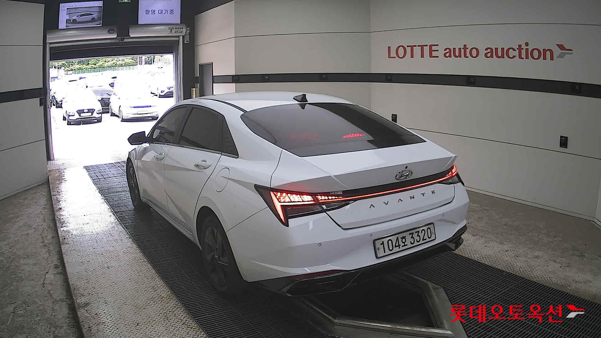 2021 - hyundai avante