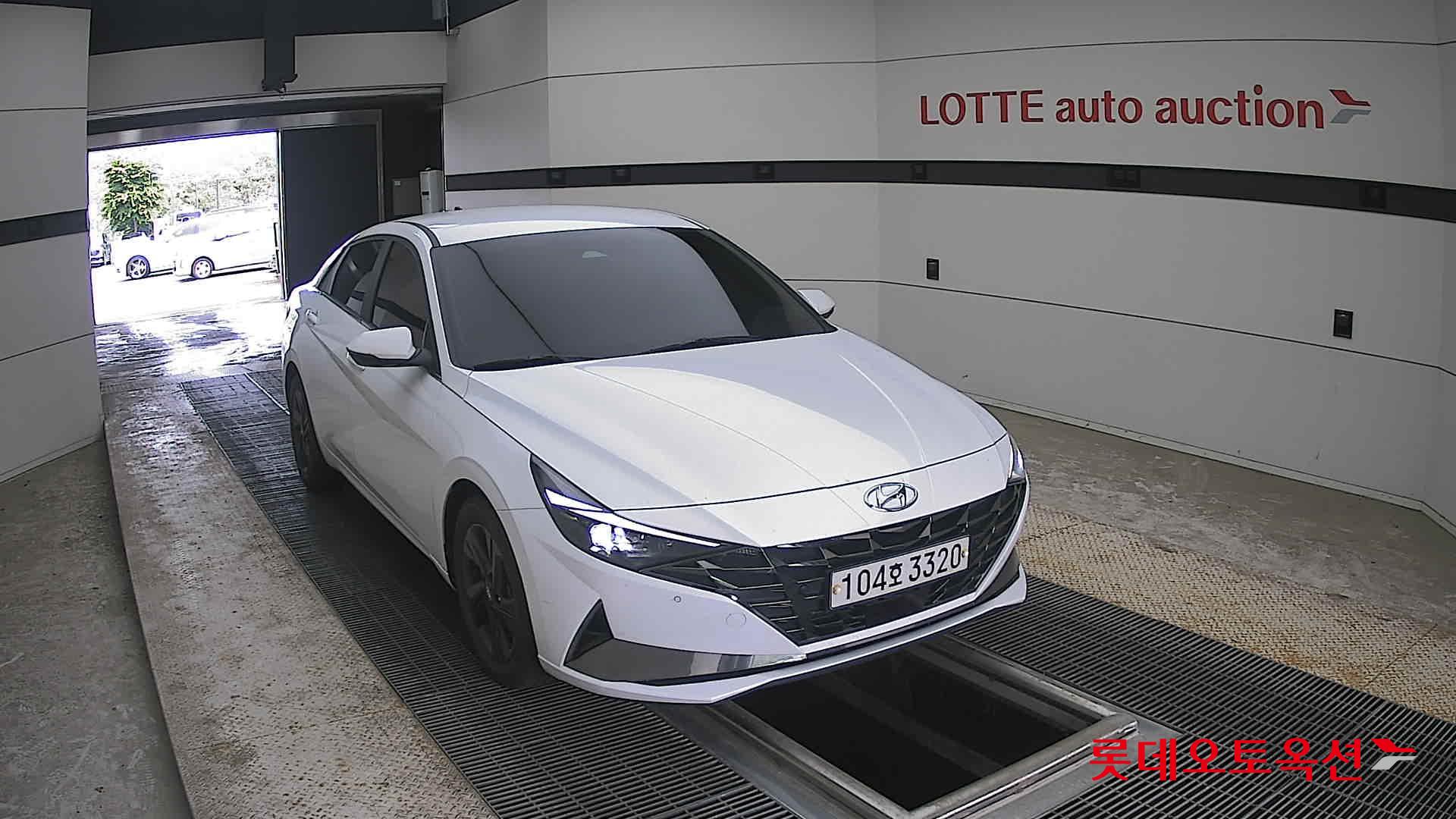 2021 - hyundai avante