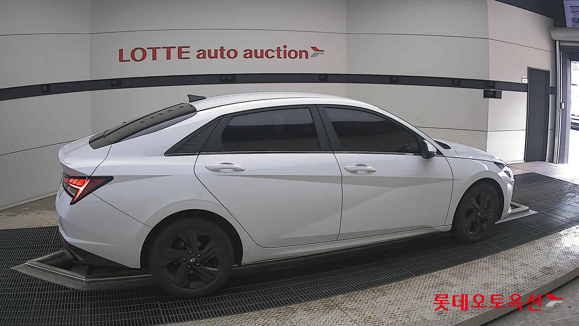 2021 - hyundai avante