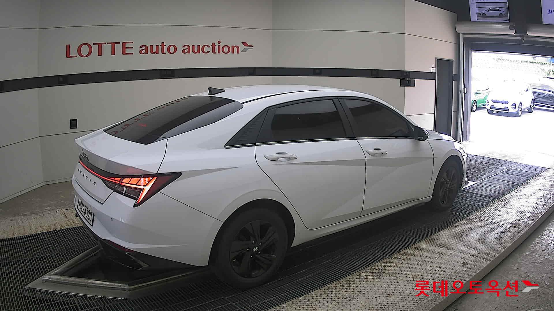 2021 - hyundai avante