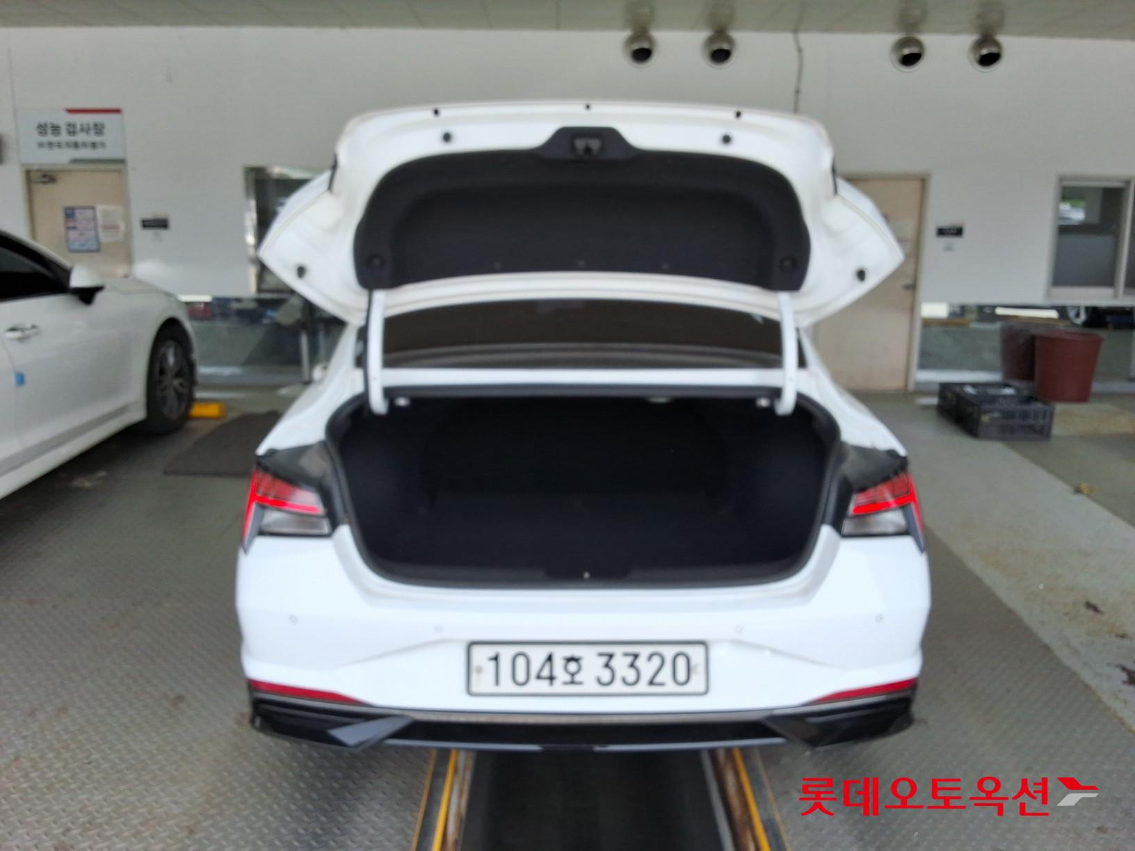 2021 - hyundai avante