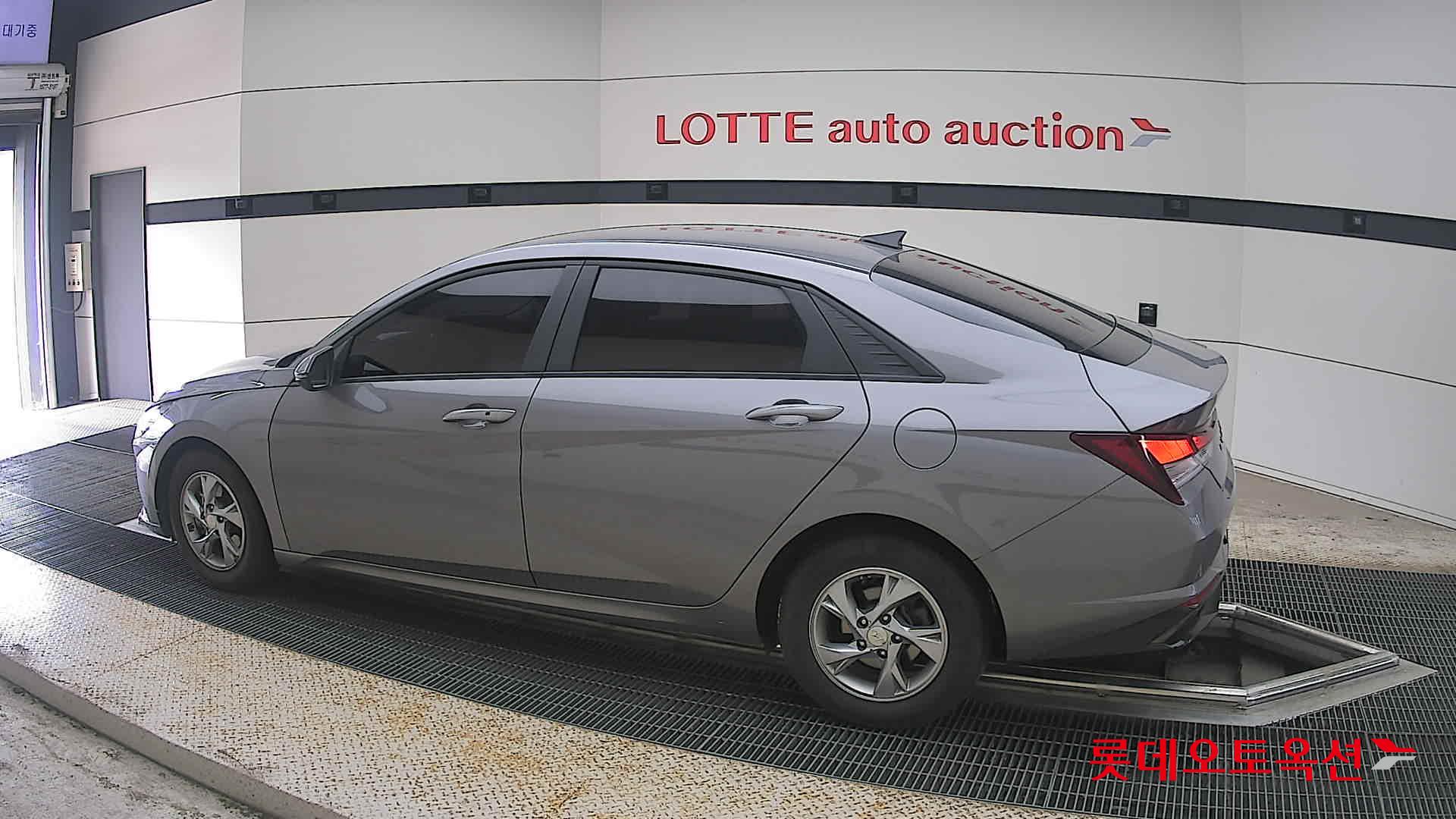 2021 - hyundai avante