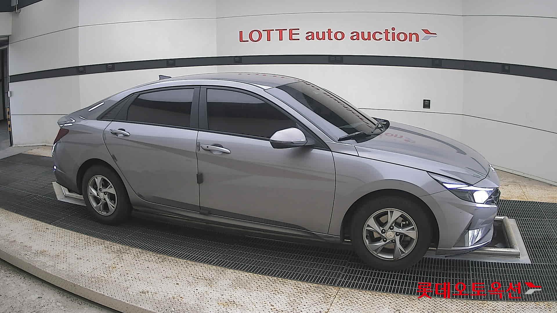 2021 - hyundai avante