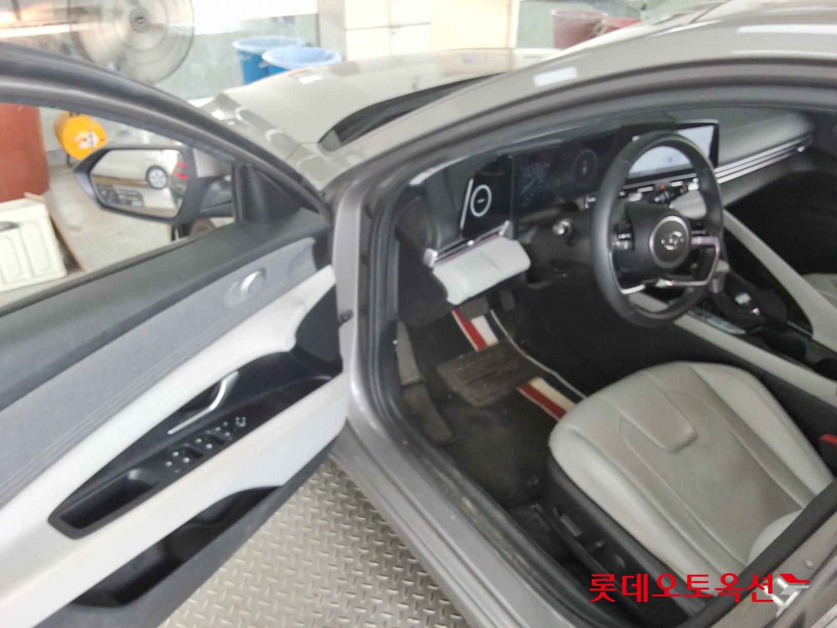 2021 - hyundai avante