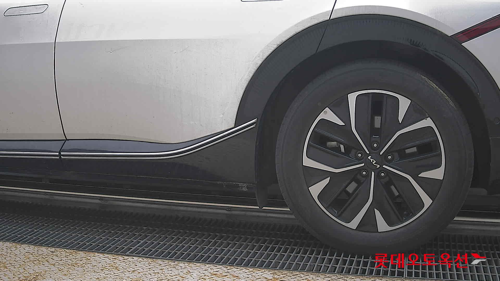 2022 - kia ev6