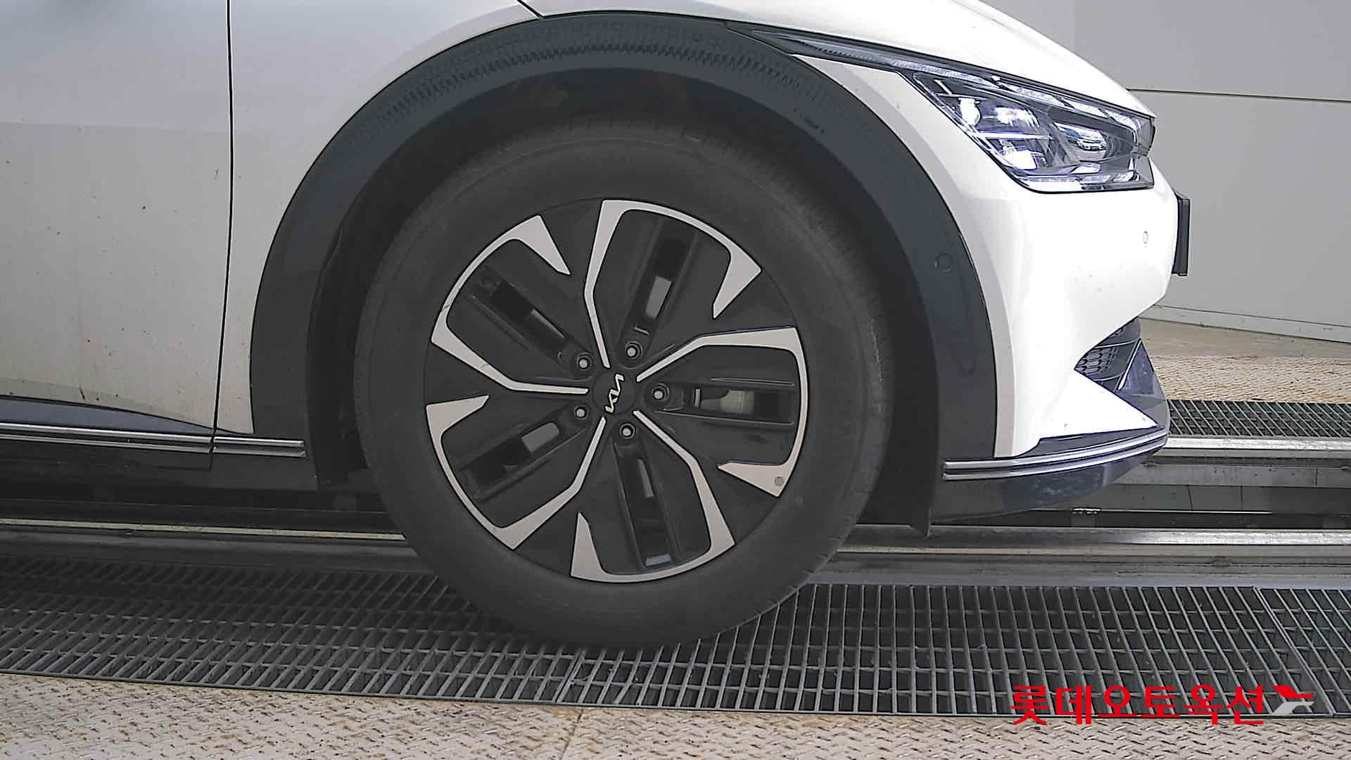 2022 - kia ev6