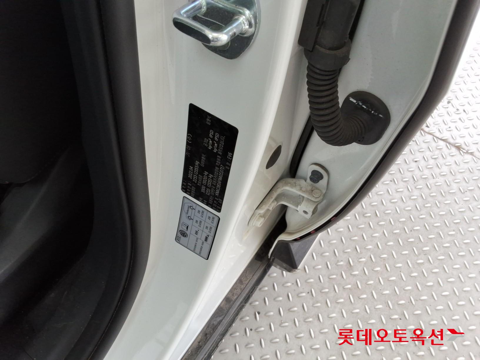 2022 - kia ev6