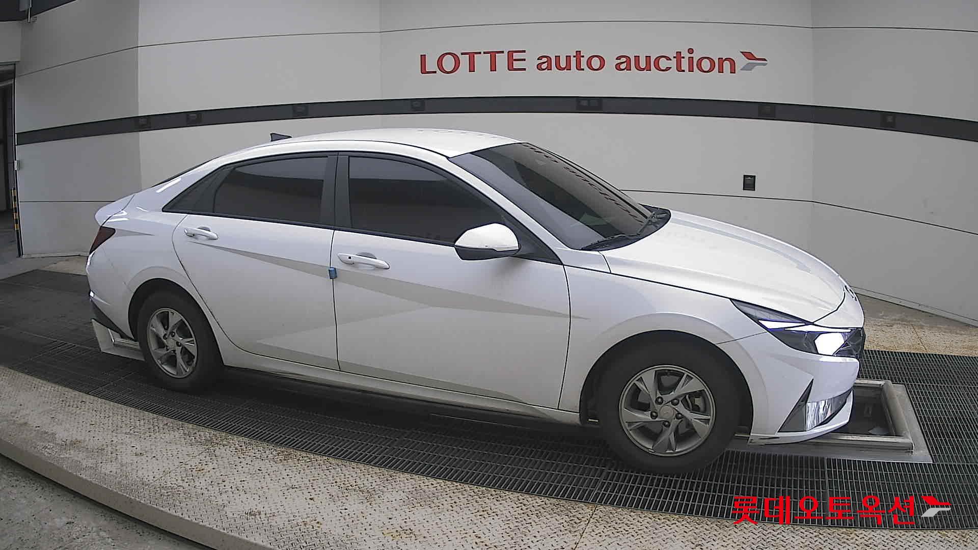 2023 - hyundai avante