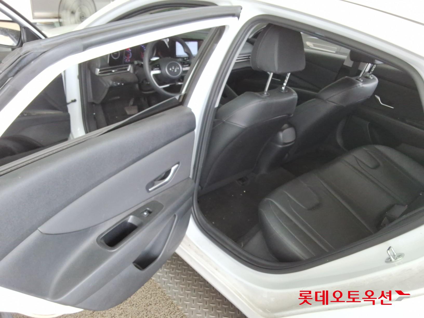 2023 - hyundai avante