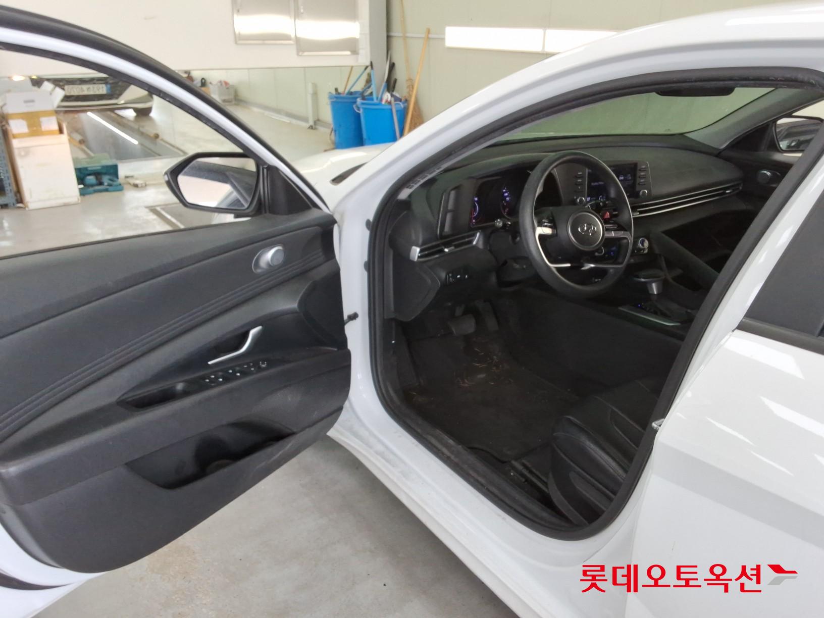 2023 - hyundai avante