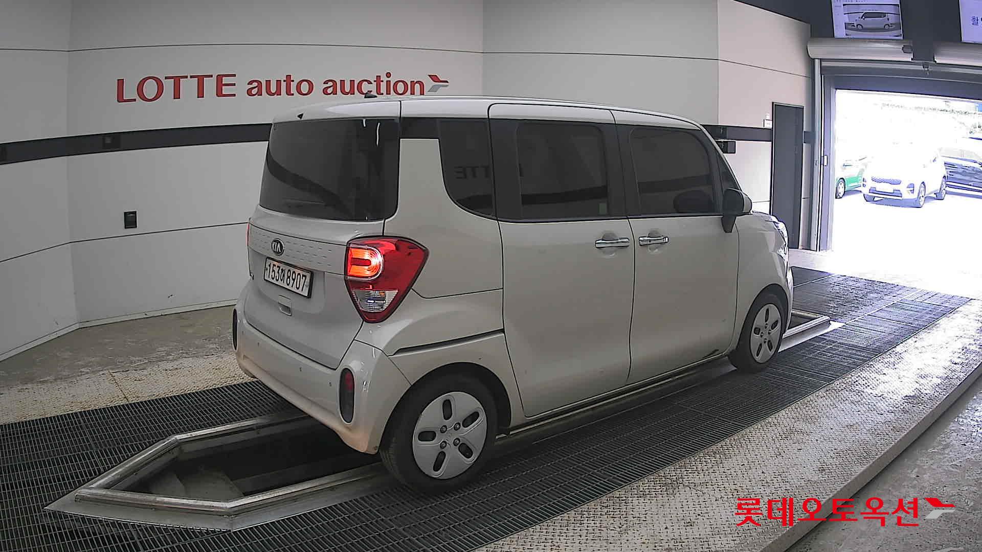 2021 - kia ray