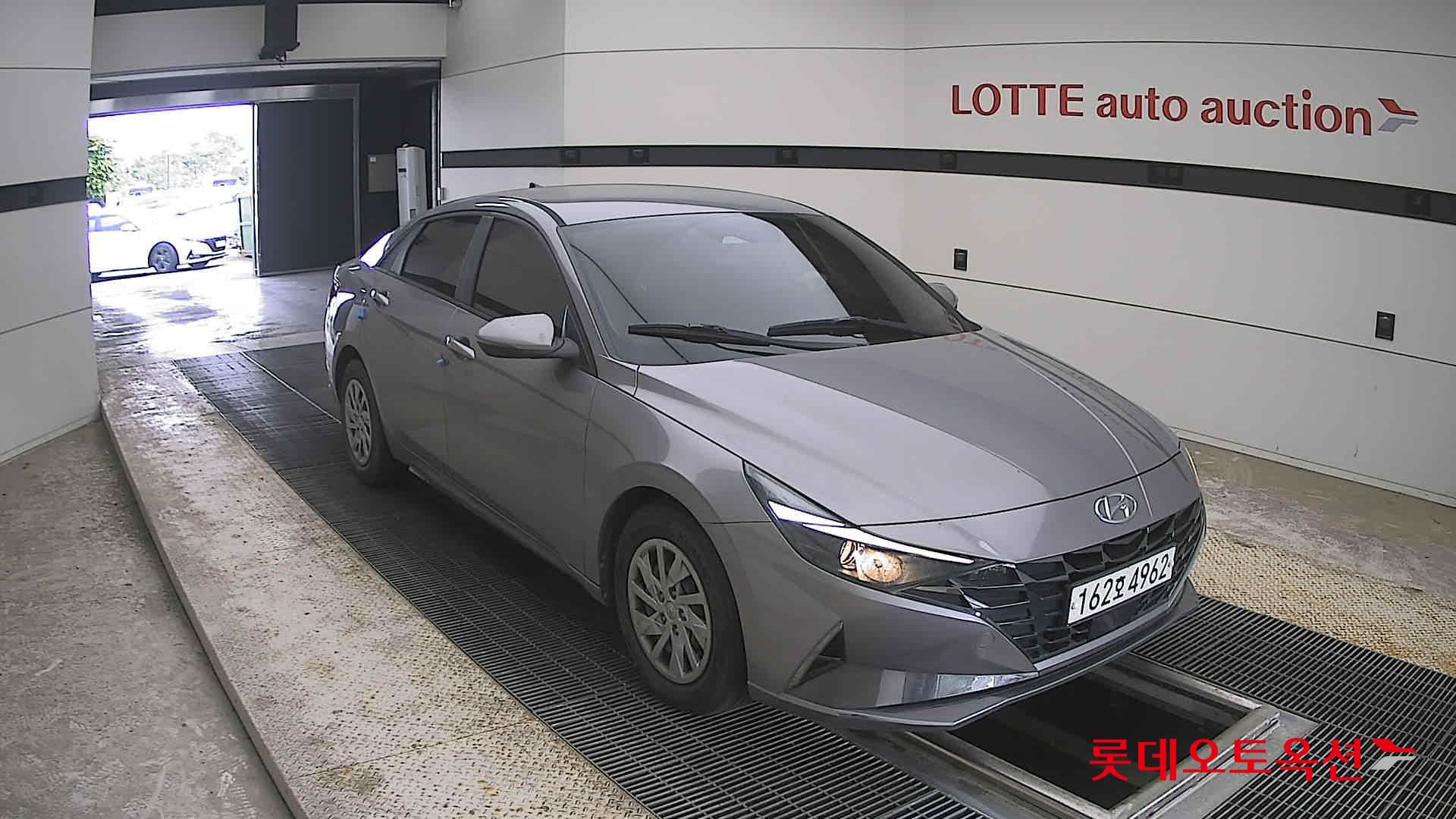 2021 - hyundai avante