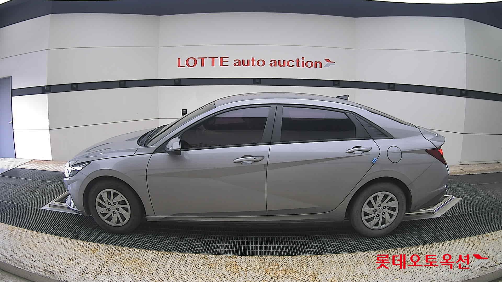 2021 - hyundai avante