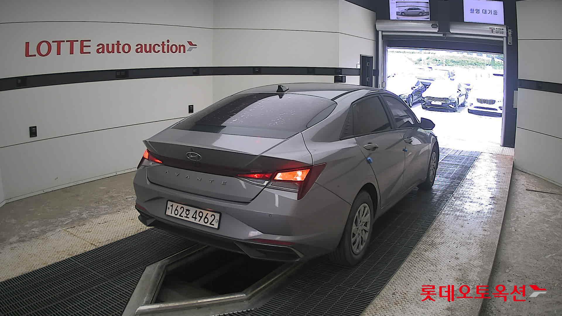 2021 - hyundai avante