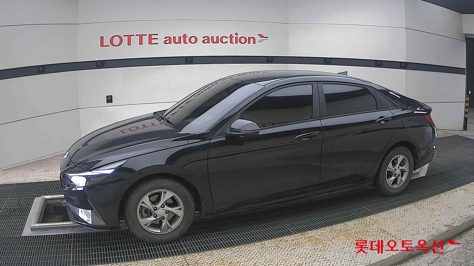 2022 - hyundai avante