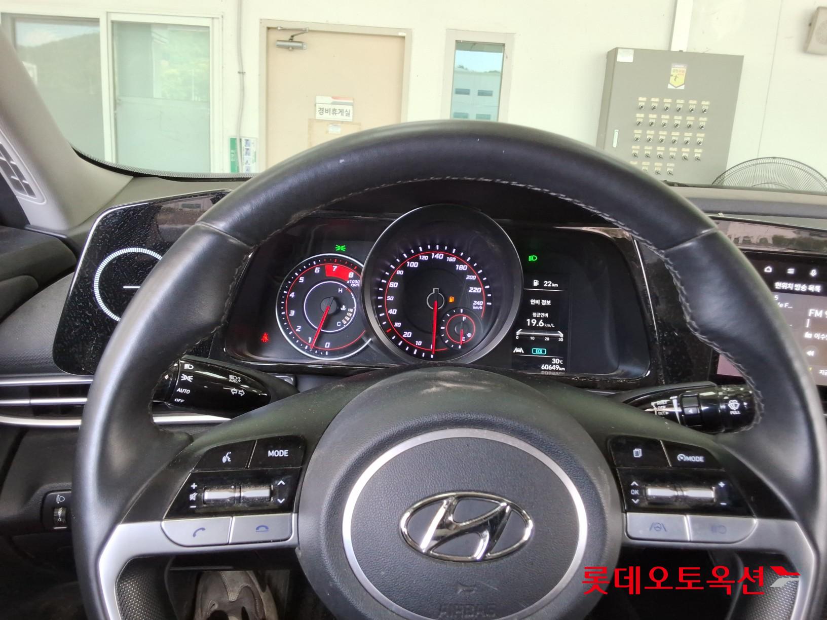 2022 - hyundai avante