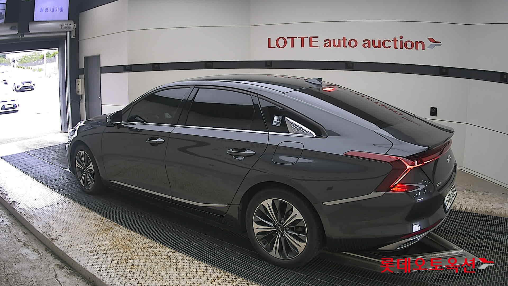 2023 - kia k8