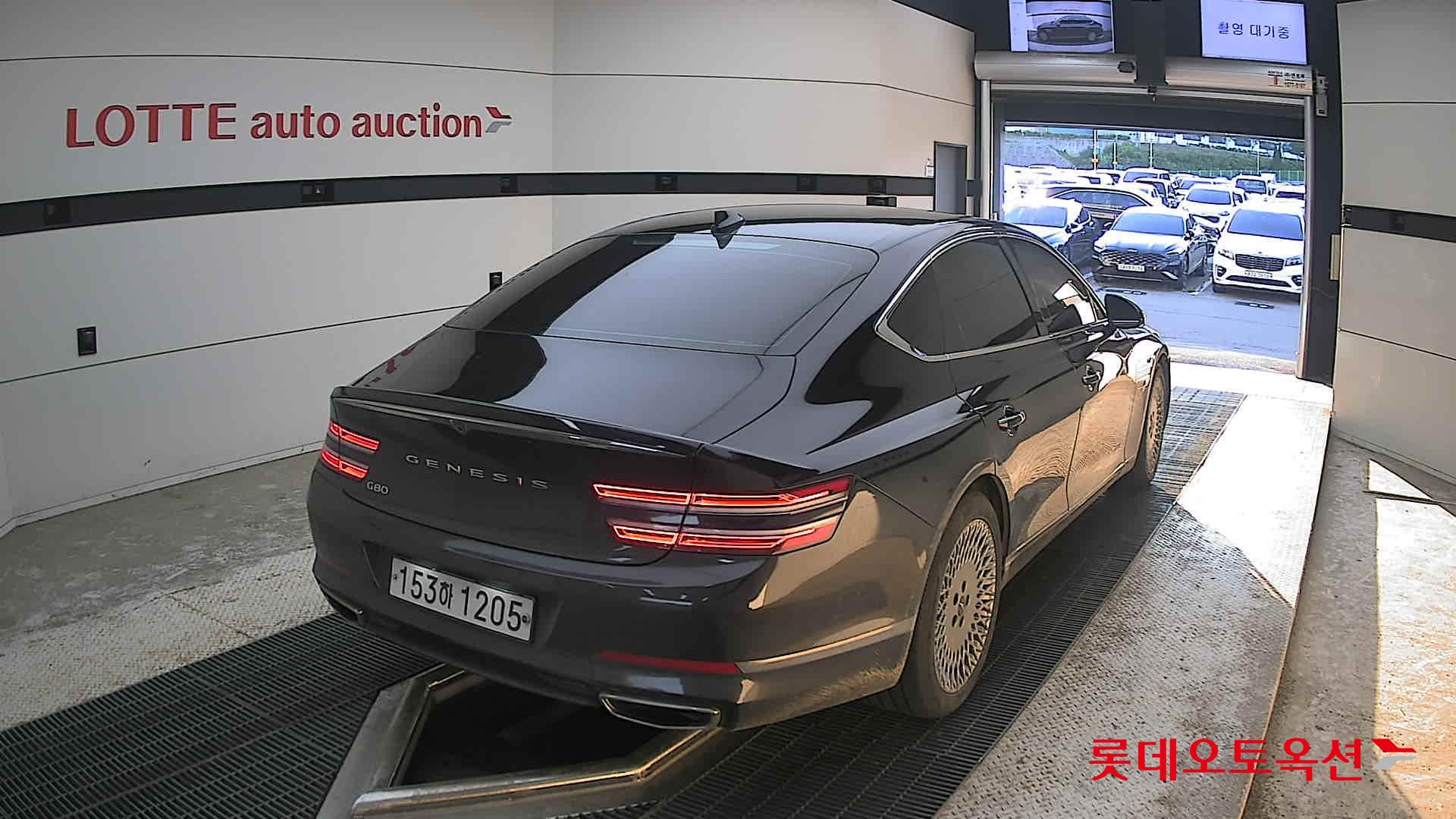 2021 - genesis g80