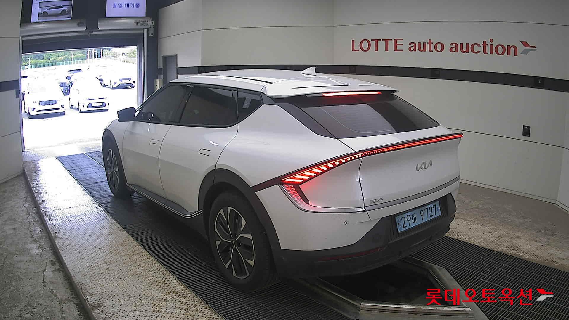 2022 - kia ev6
