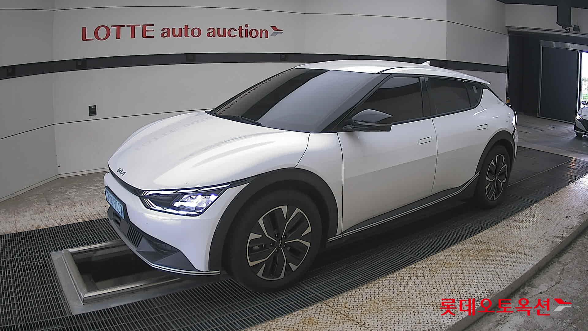 2022 - kia ev6