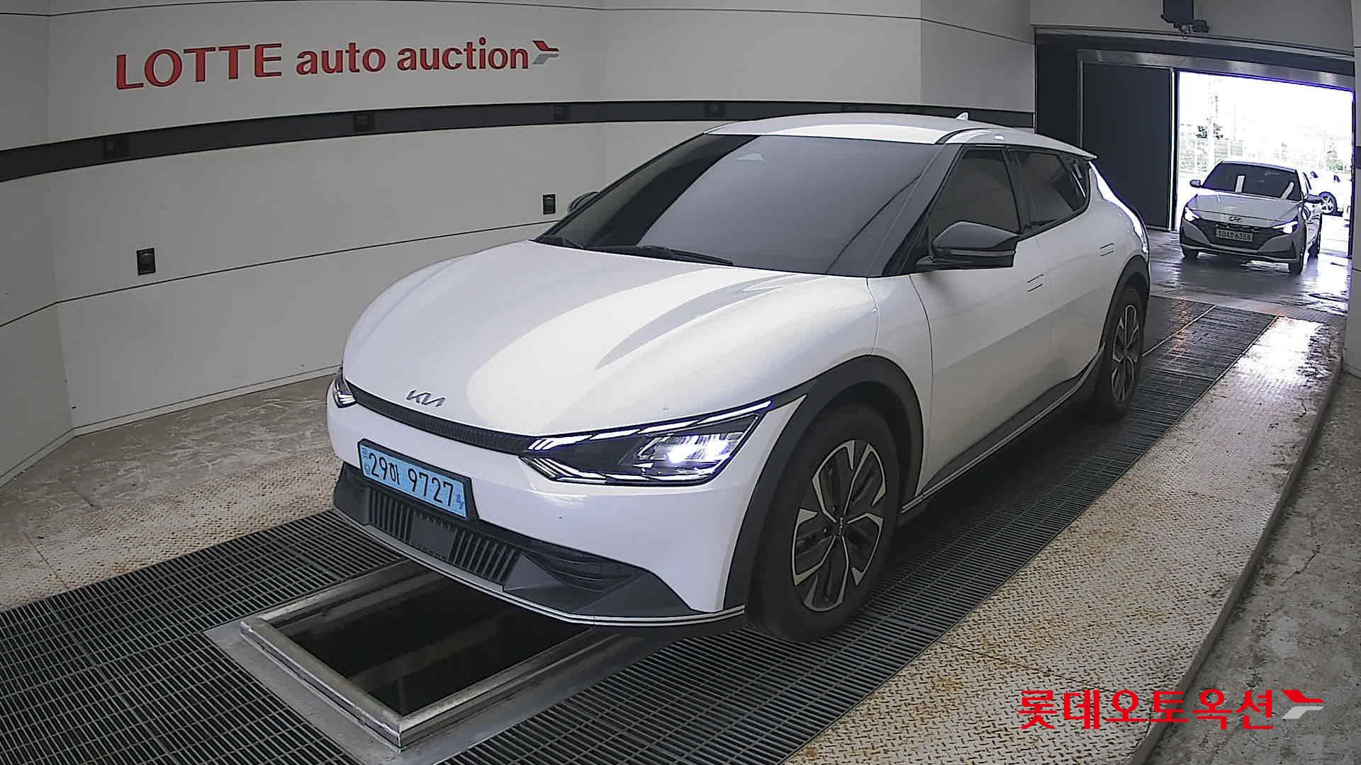 2022 - kia ev6