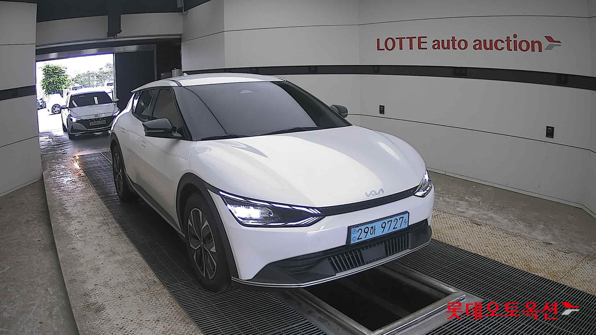 2022 - kia ev6