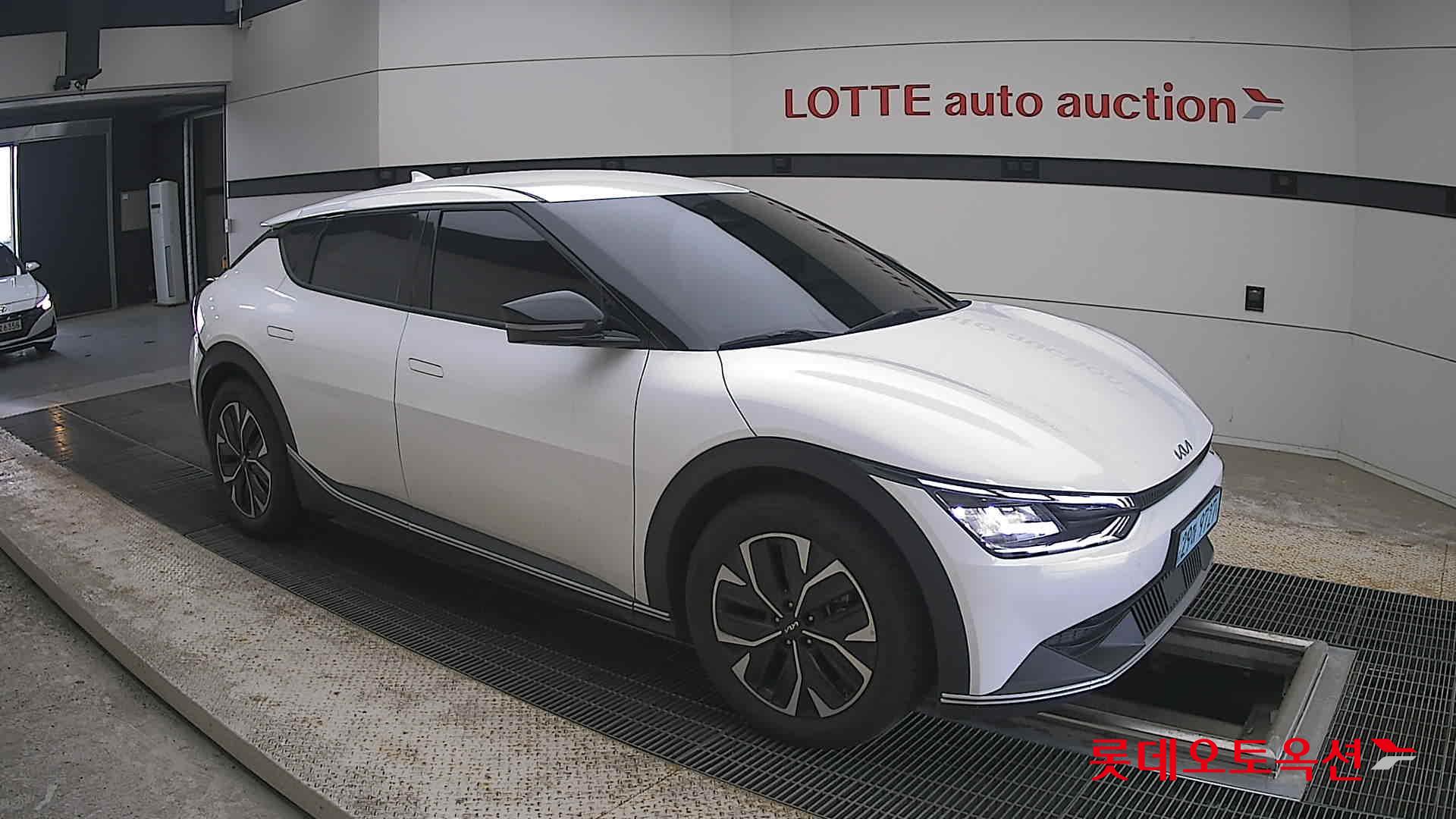 2022 - kia ev6