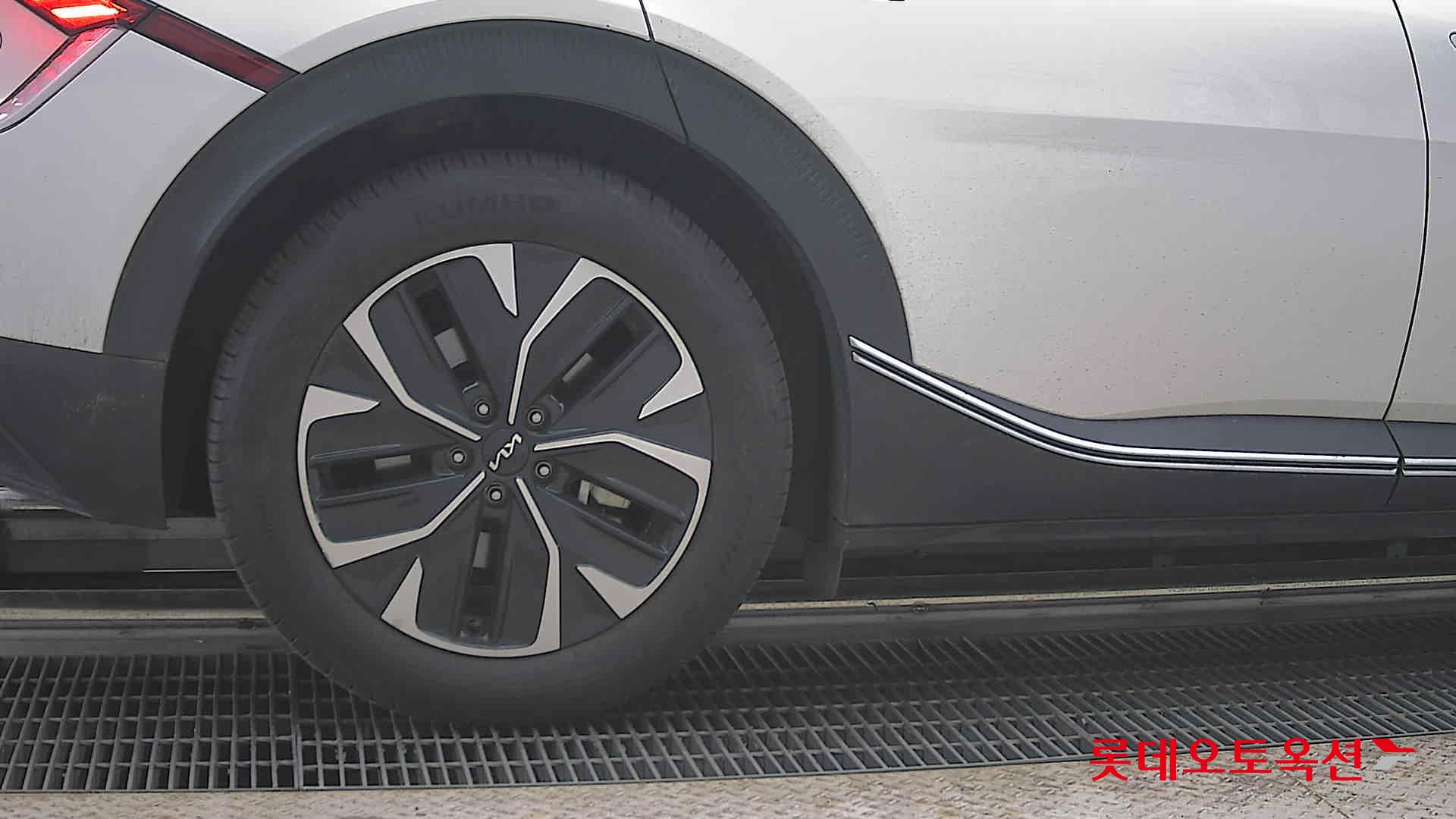 2022 - kia ev6