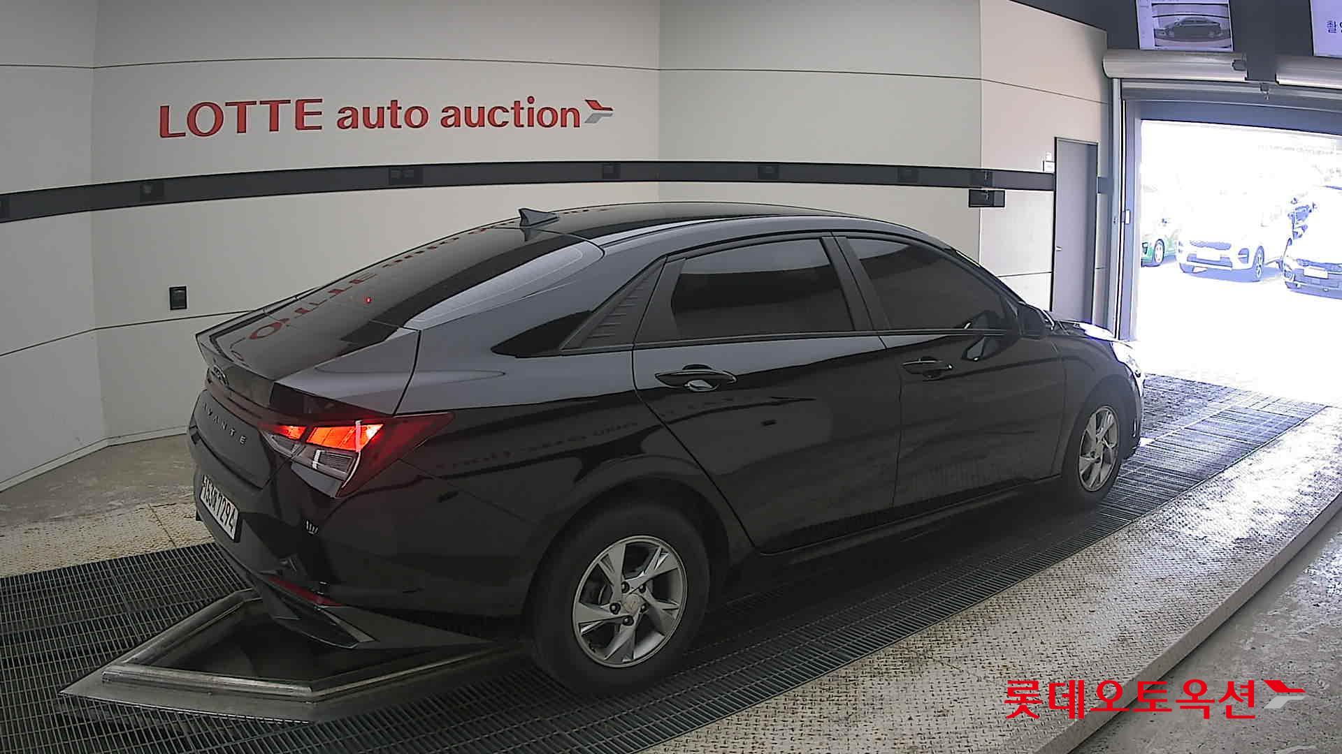 2021 - hyundai avante