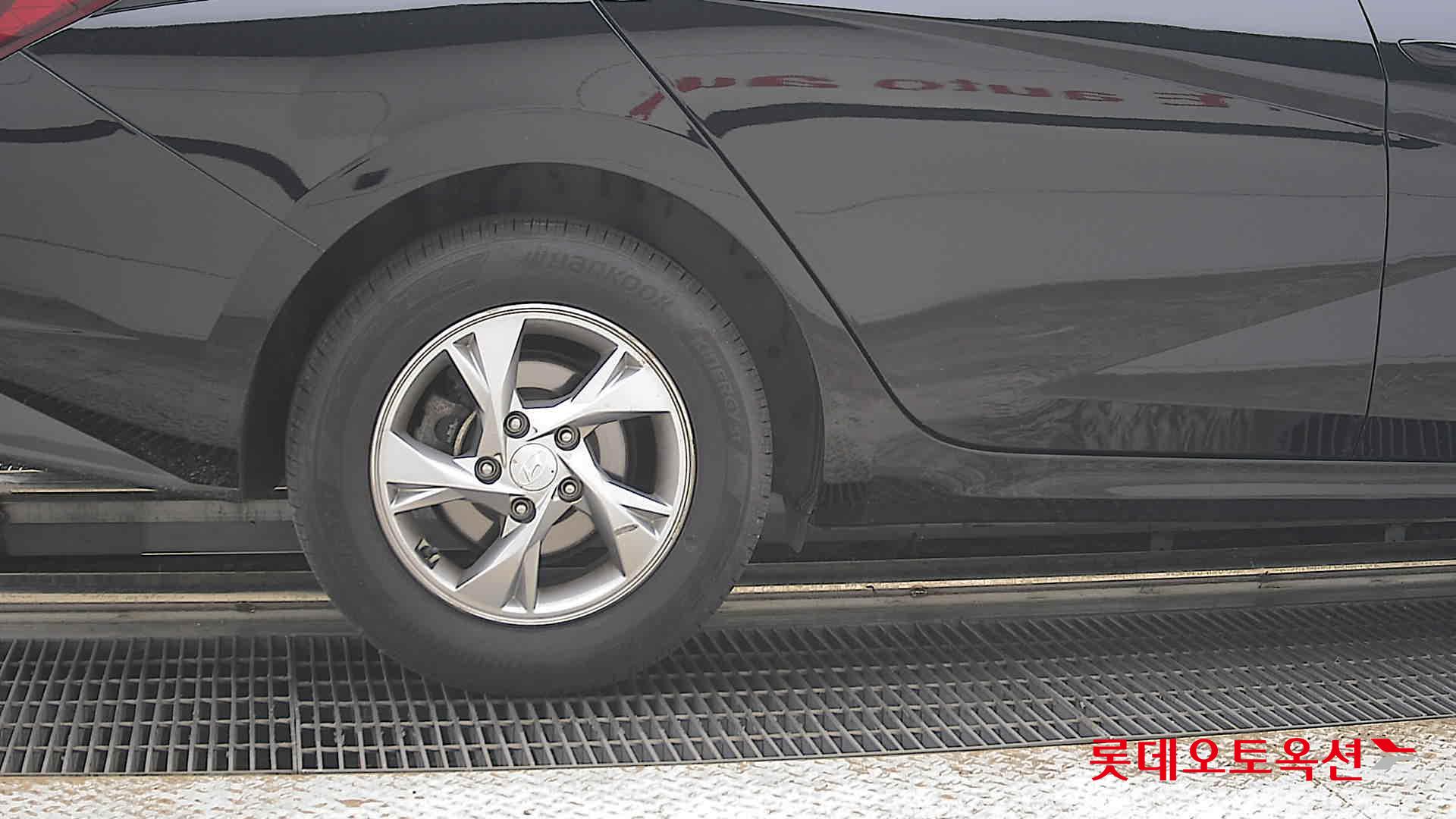 2021 - hyundai avante