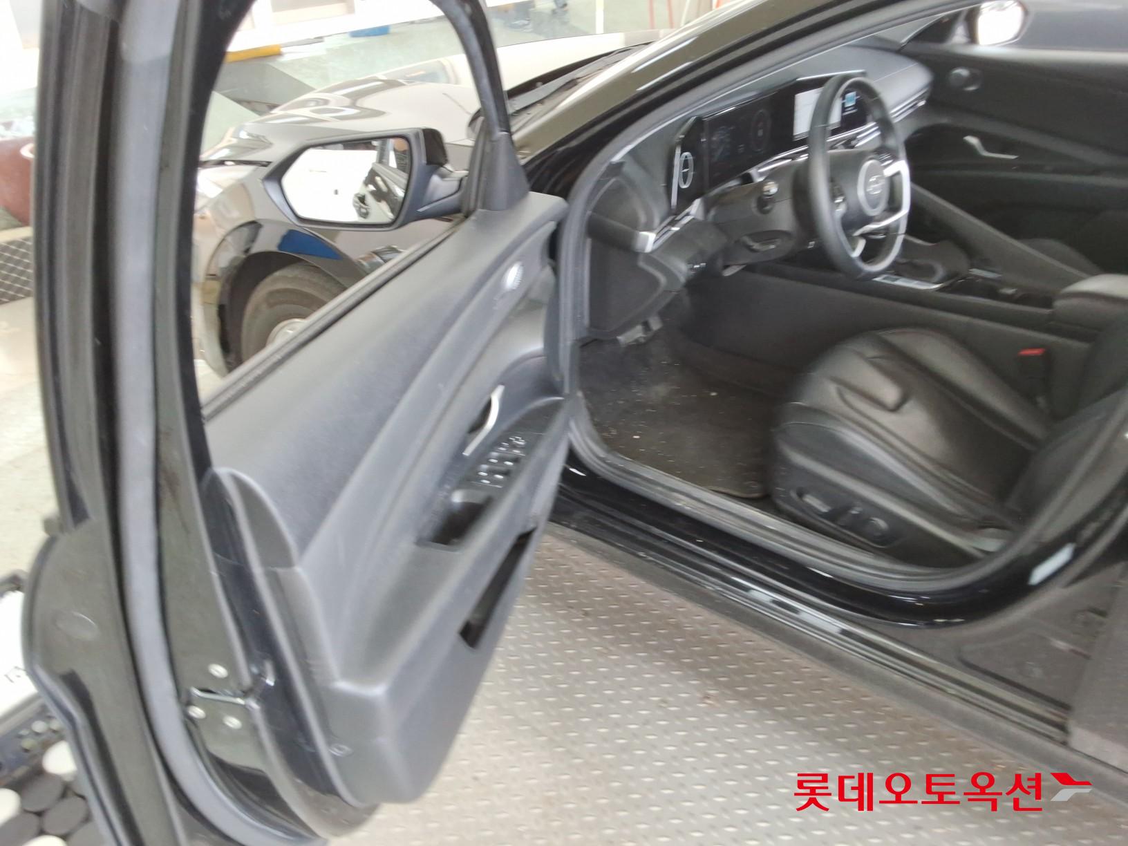 2021 - hyundai avante