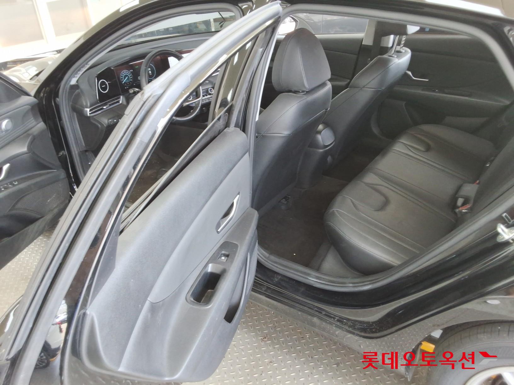 2021 - hyundai avante