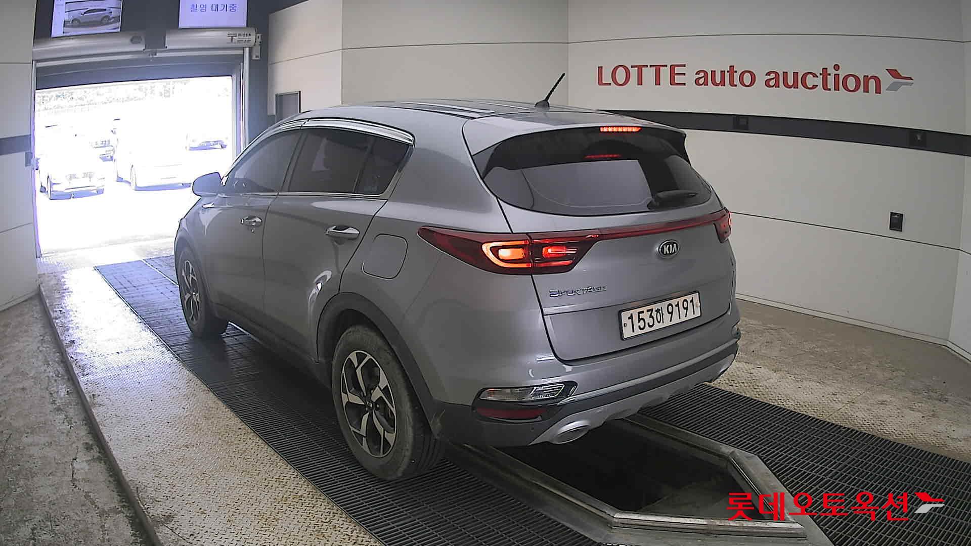 2021 - kia sportage