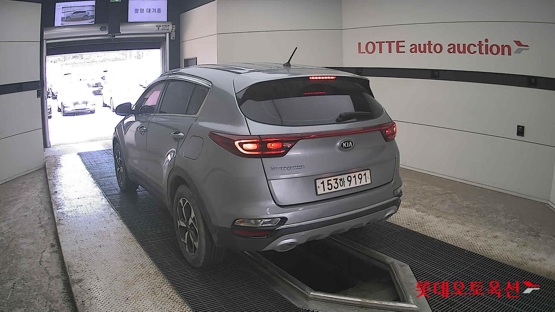 2021 - kia sportage