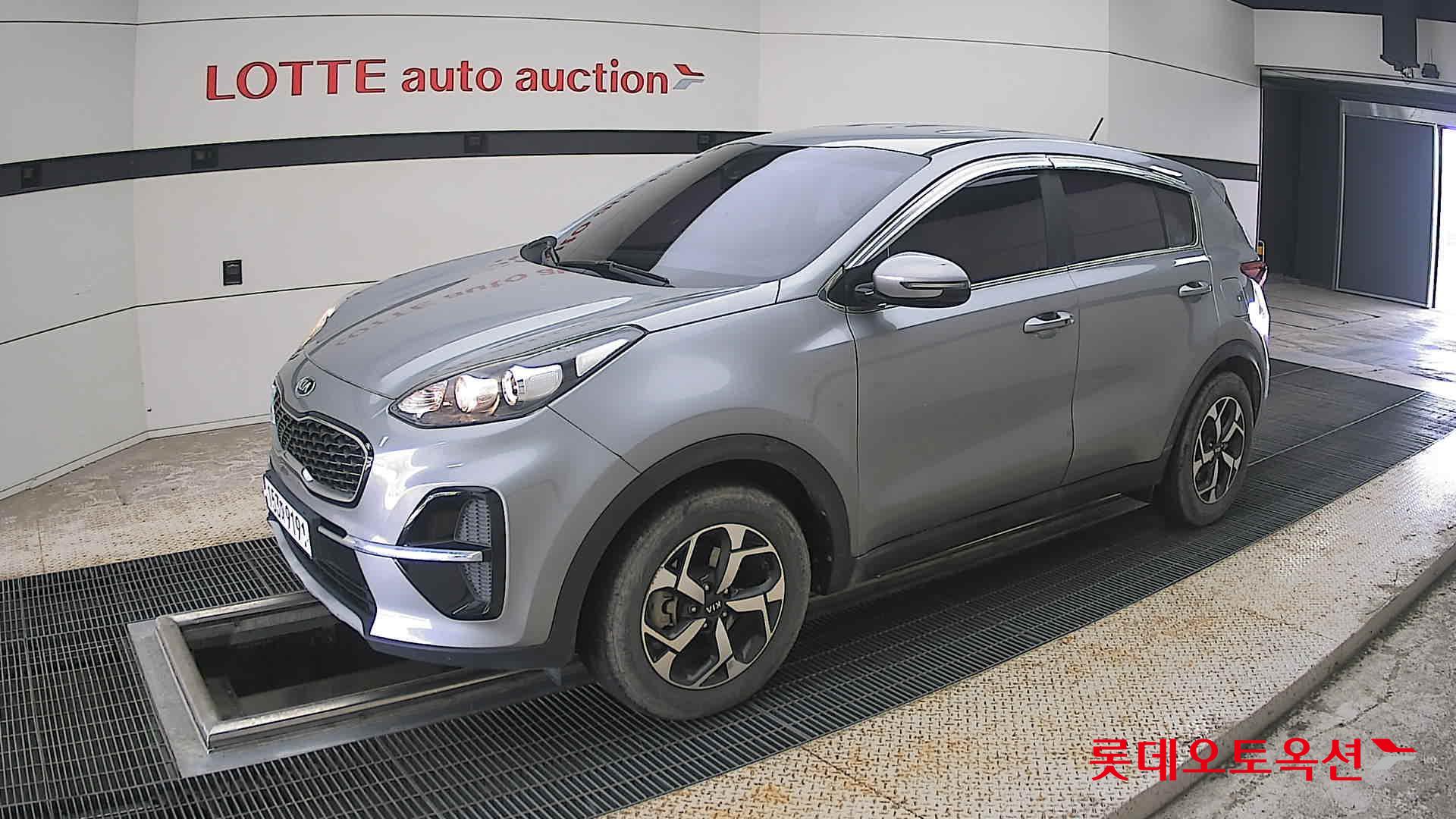 2021 - kia sportage