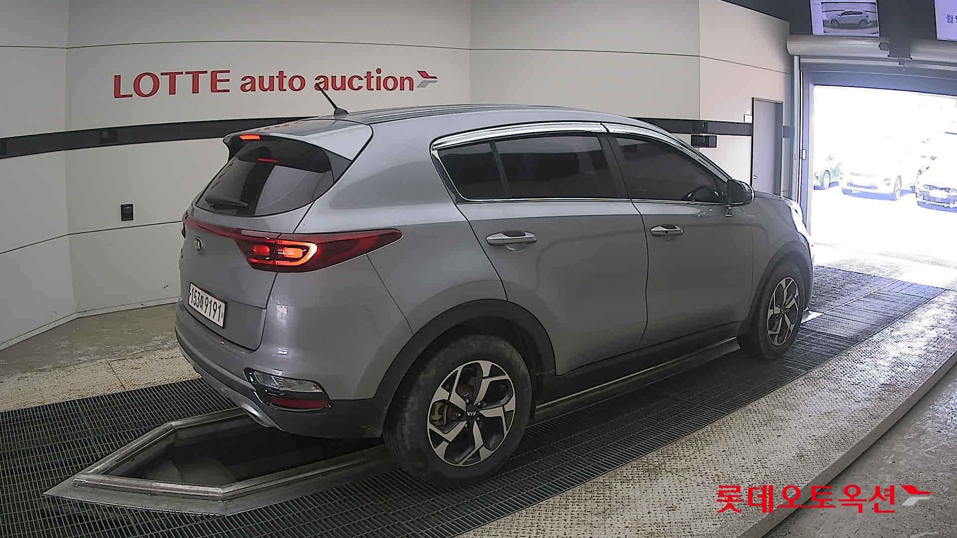 2021 - kia sportage