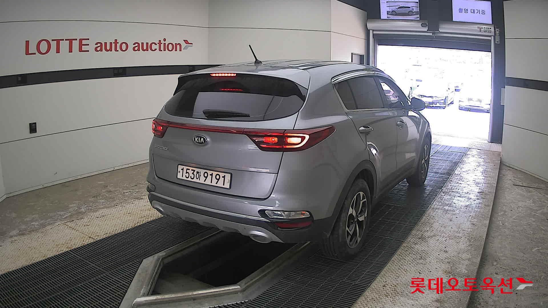 2021 - kia sportage