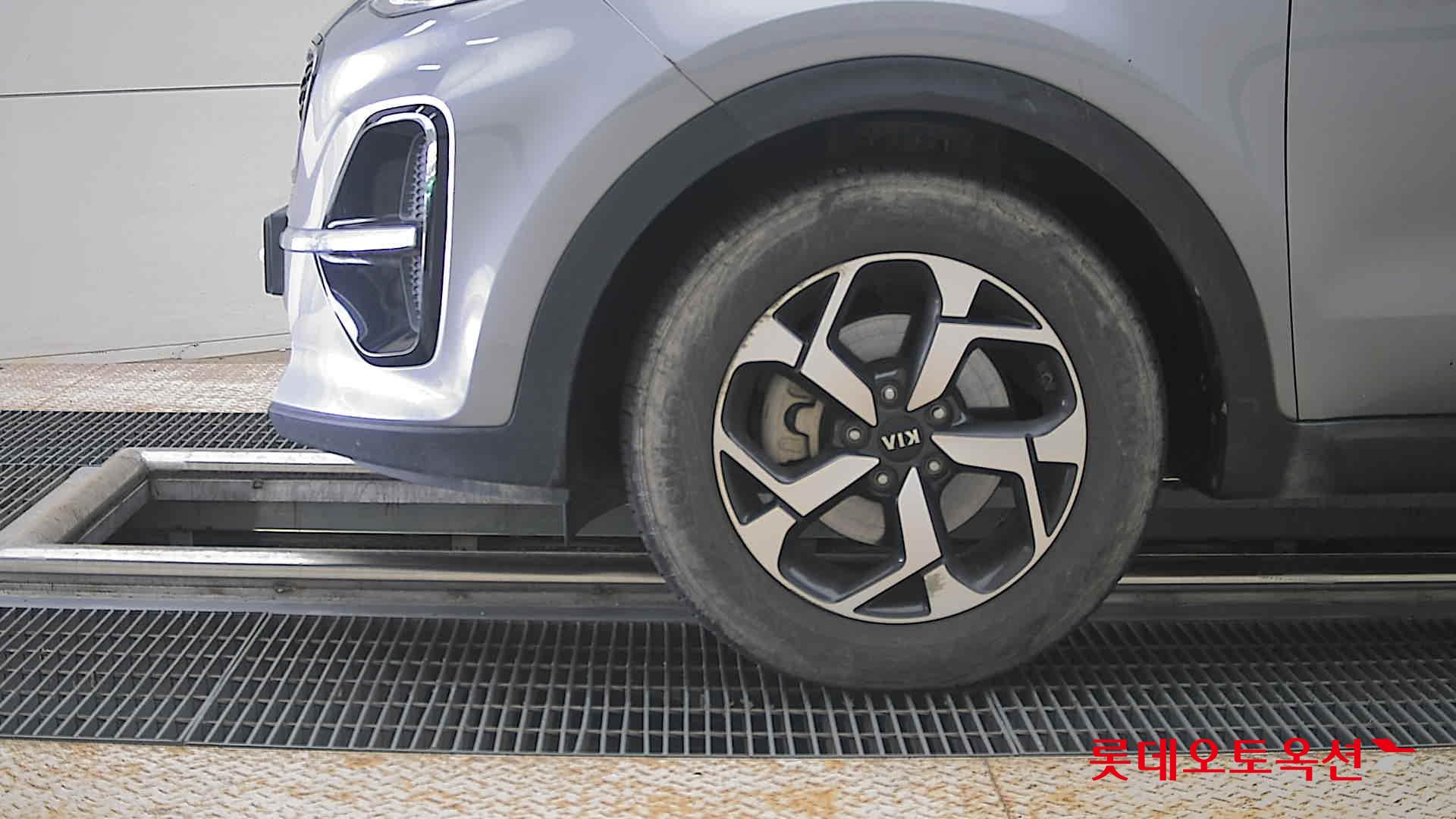 2021 - kia sportage